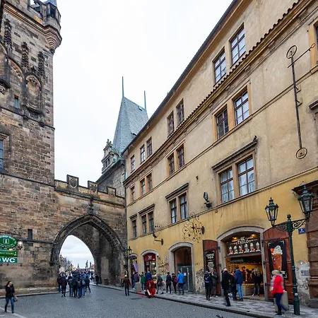 Mostecka * Prague